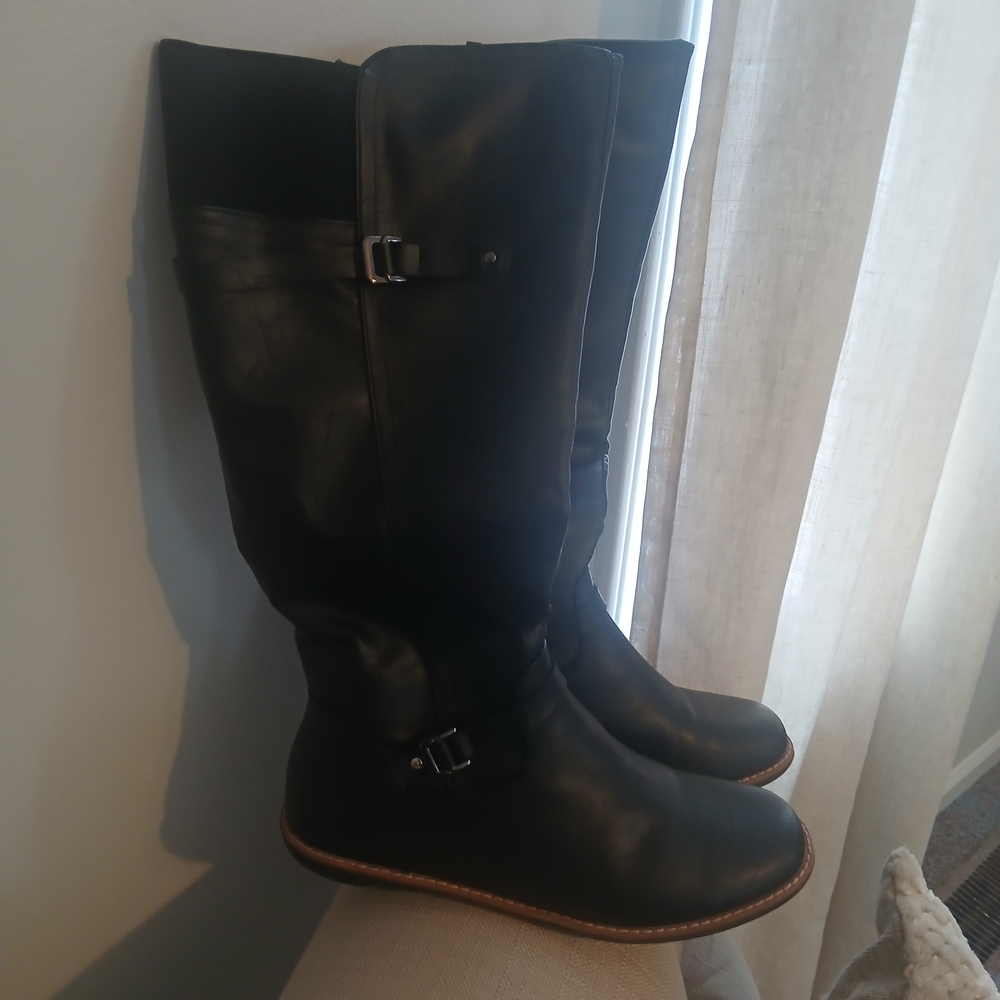 Black Leather Knee-High Boots